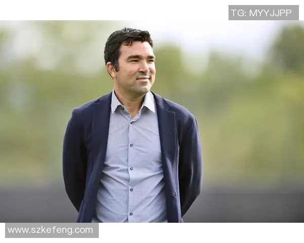 足球巨星与顶级俱乐部的辉煌征程与传奇时刻解析